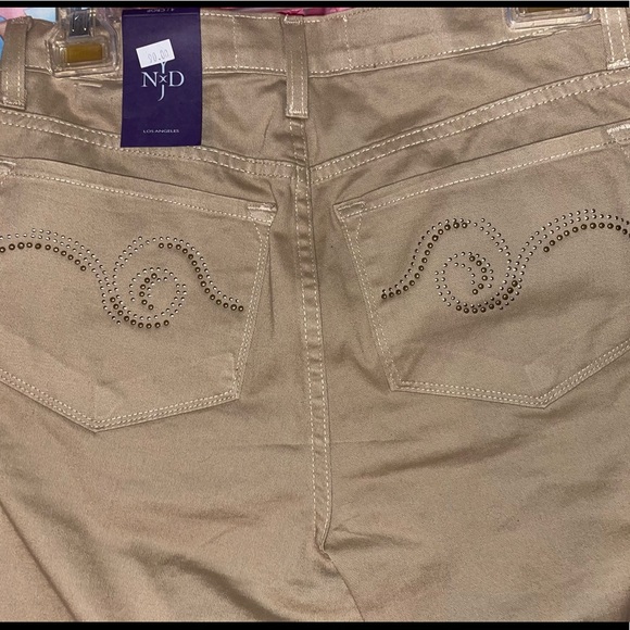 NYDJ capris - Picture 6 of 7